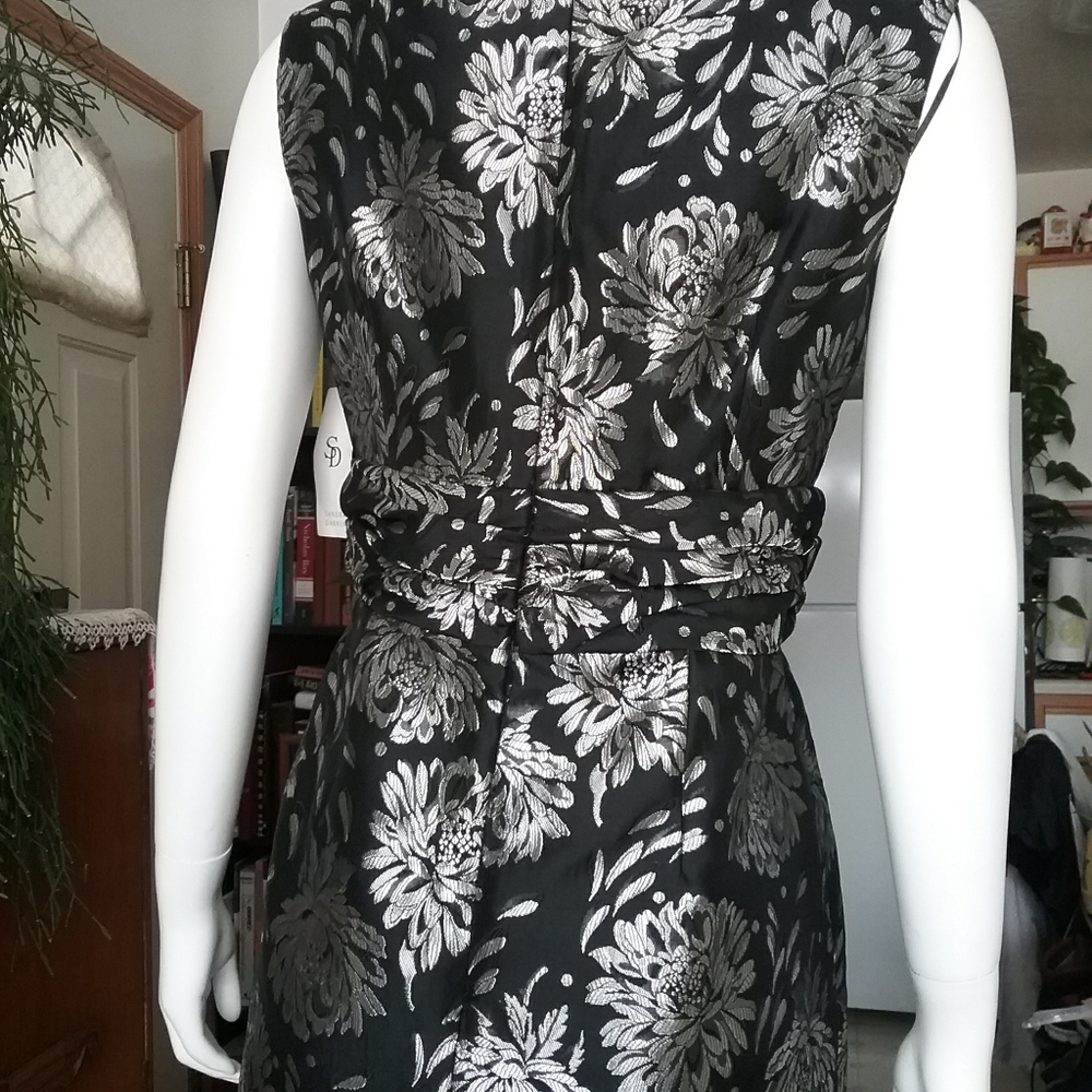 Metallic Evening Dress - Picture 8 of 8